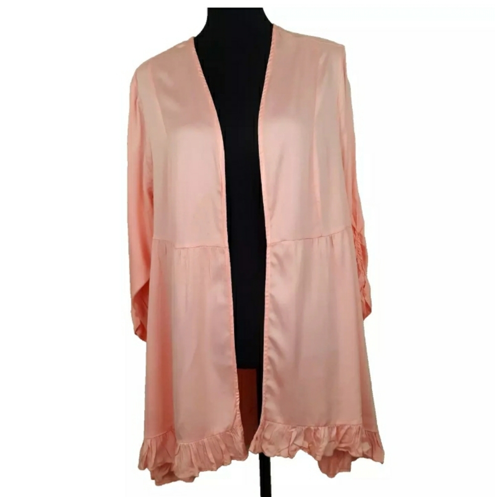 Torrid Ruffle Wrap Women's Size 1X Open Front 3/4 Sleeves Soft Rayon Peach New